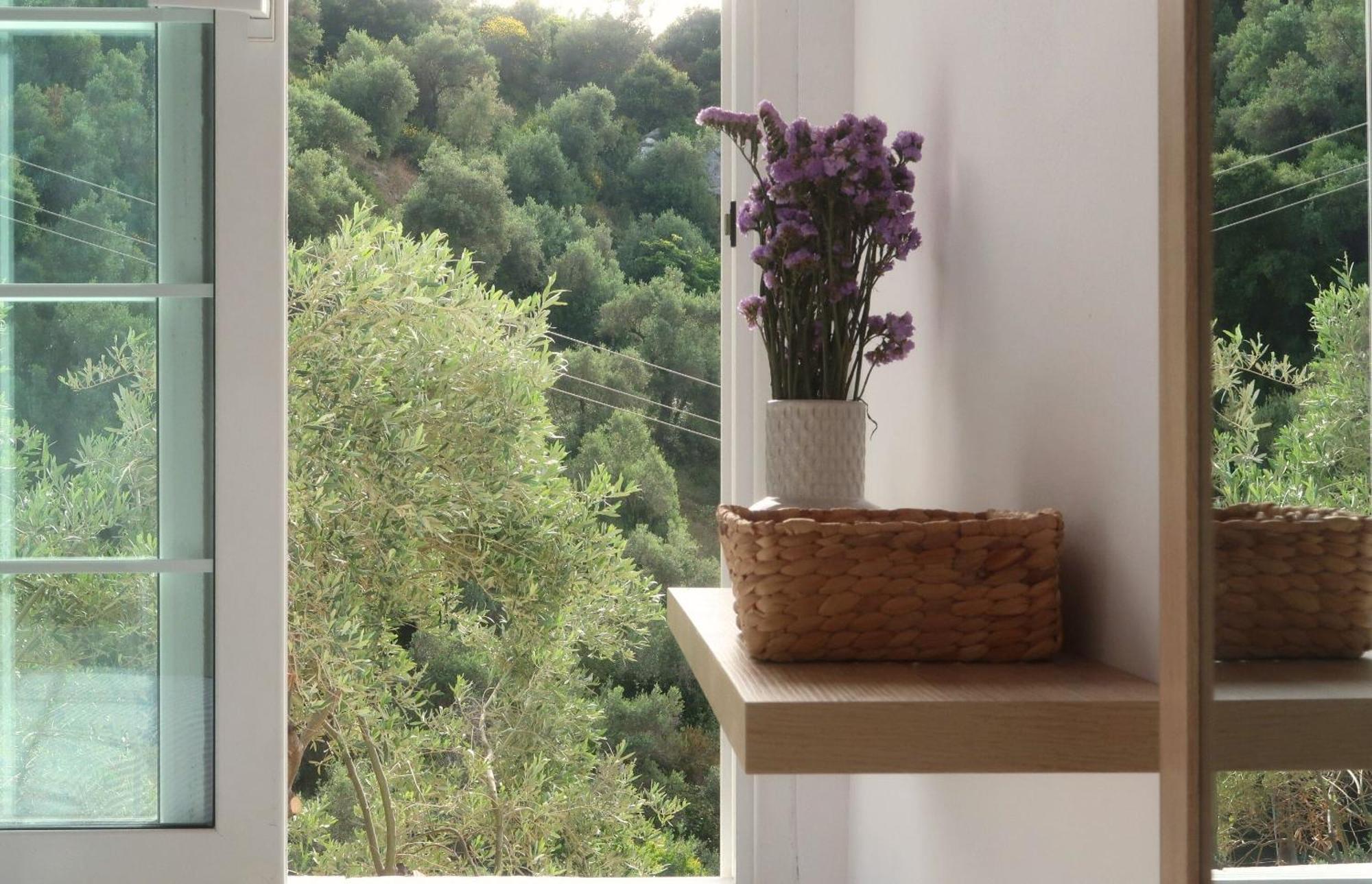 Onar House I *